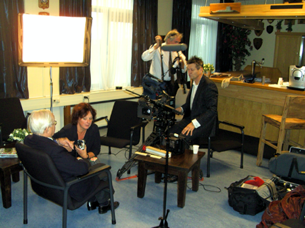 Voorbereidingen van de film met Piet de Jong, oud minister-president